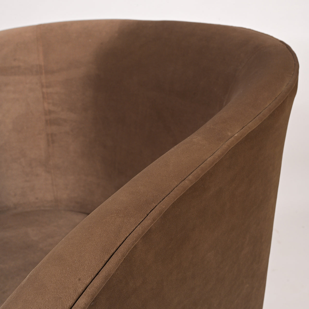 Chic Barrel Chair