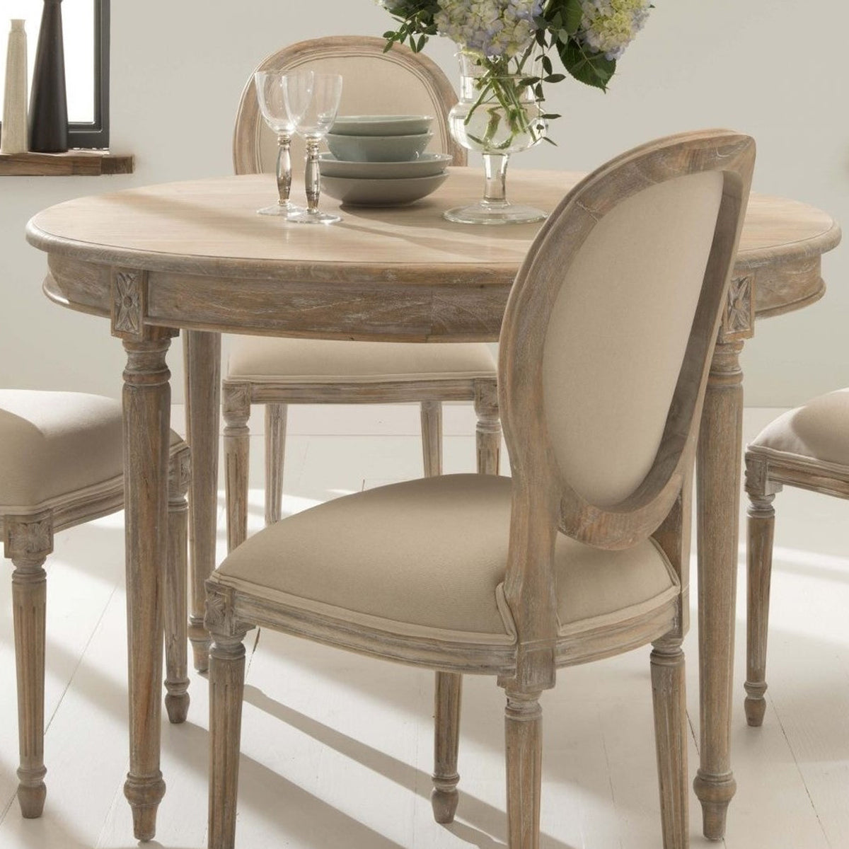 Round Dining Table And Chair Set