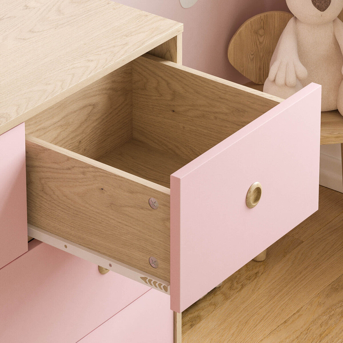 5 Drawers Wooden Chest