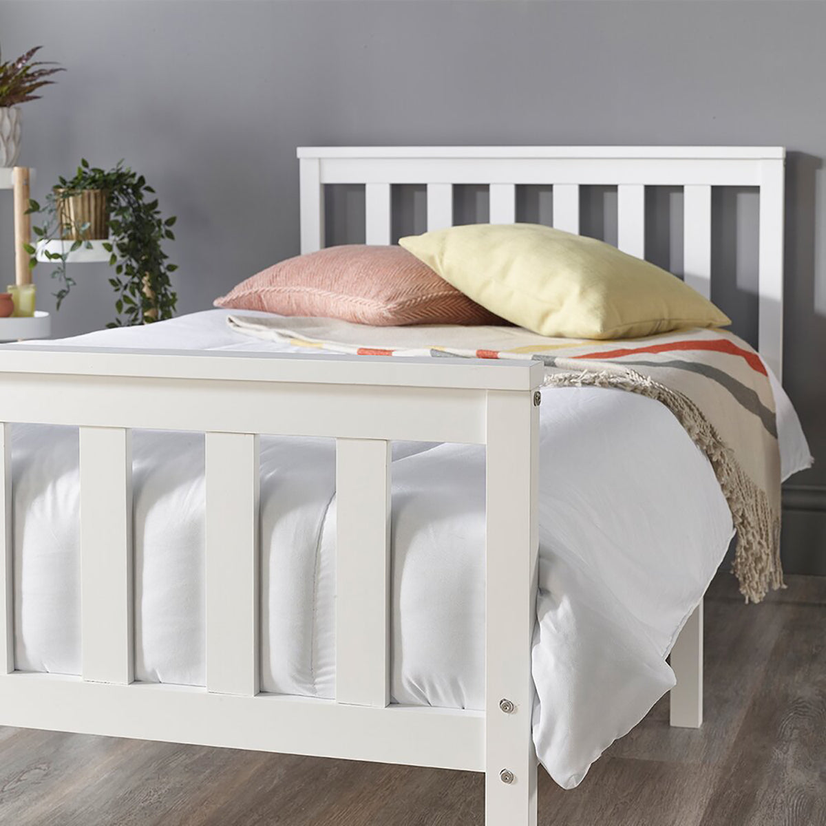 Single Aadi Shaker Wooden Bed