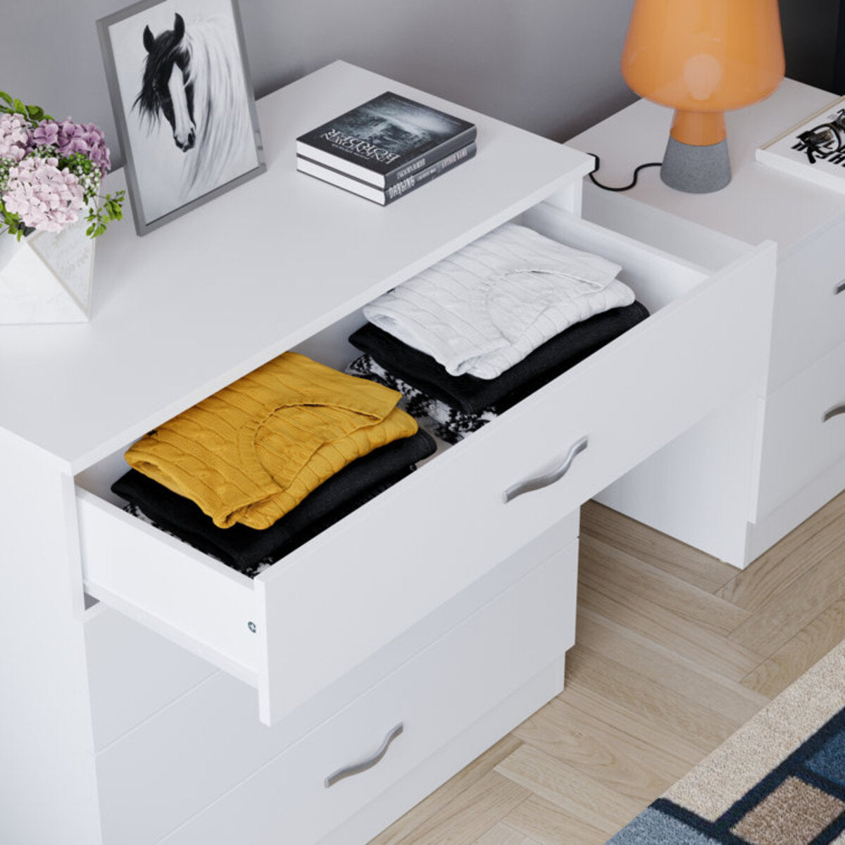 Modern Maybery 4 Drawer Chest