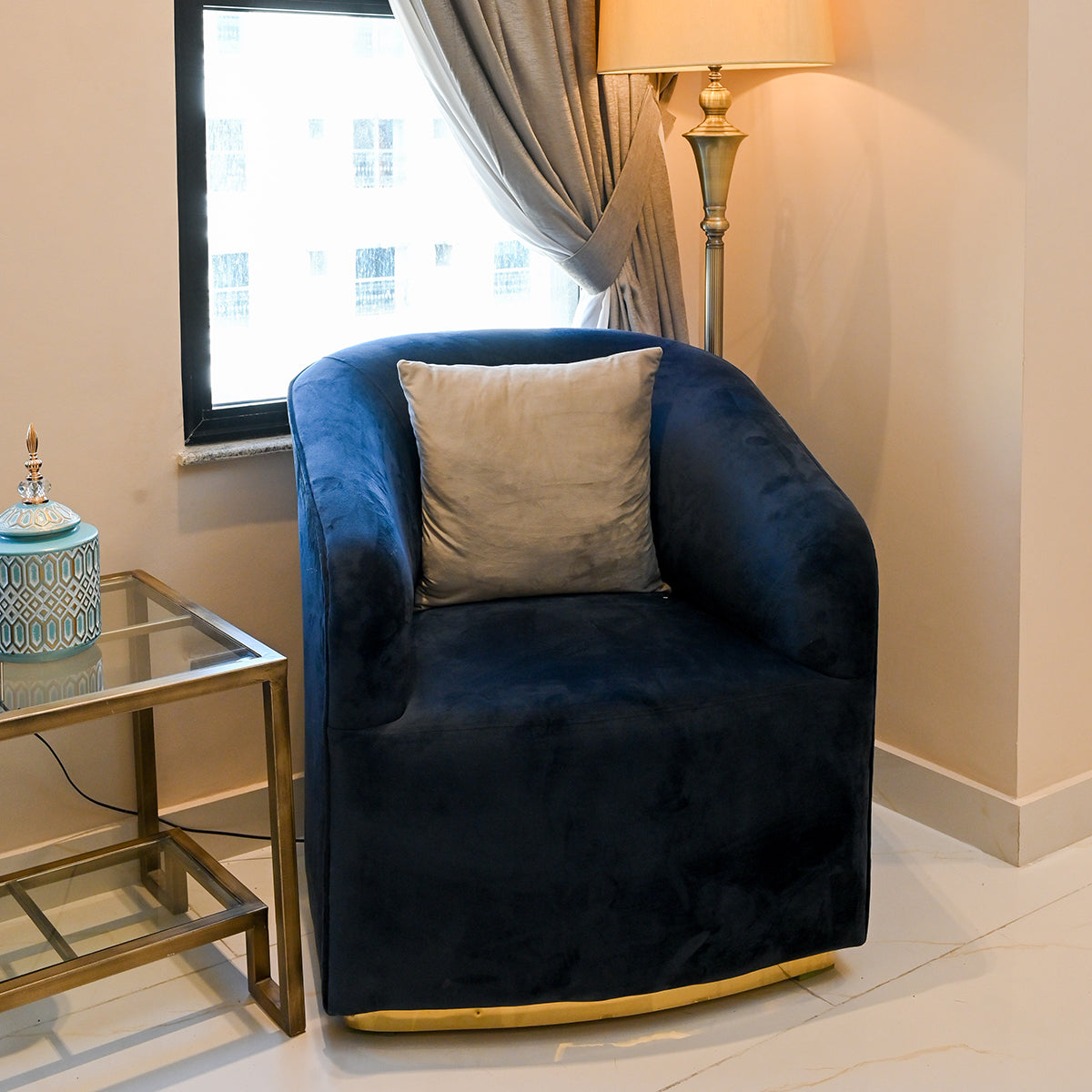 Chic Barrel Chair