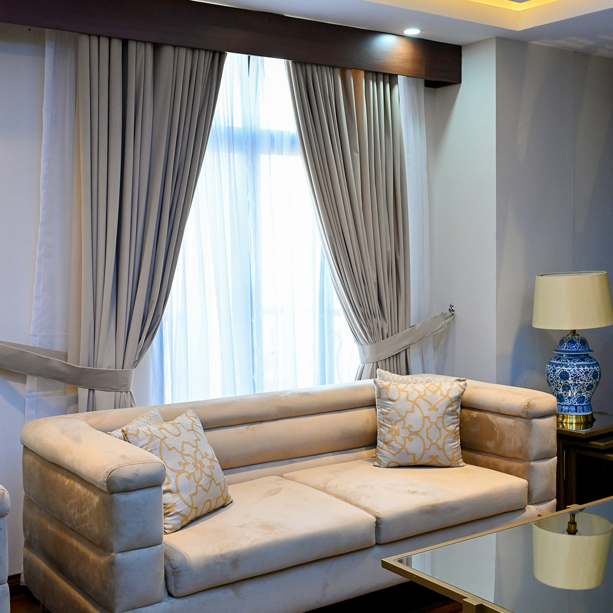 3 Seater Padded Arms And Back Sofa