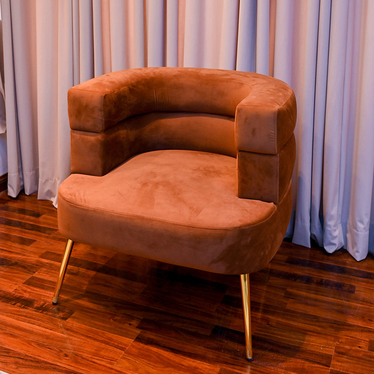 Low Backrest Barrel Chair