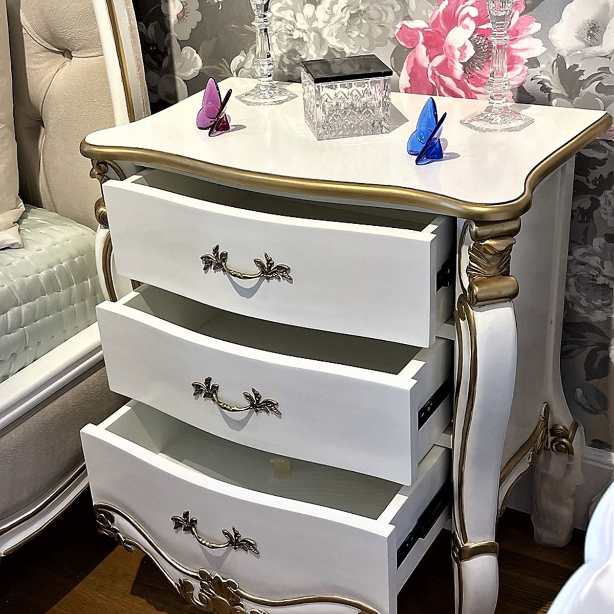 Alaskan King French Bedroom Set