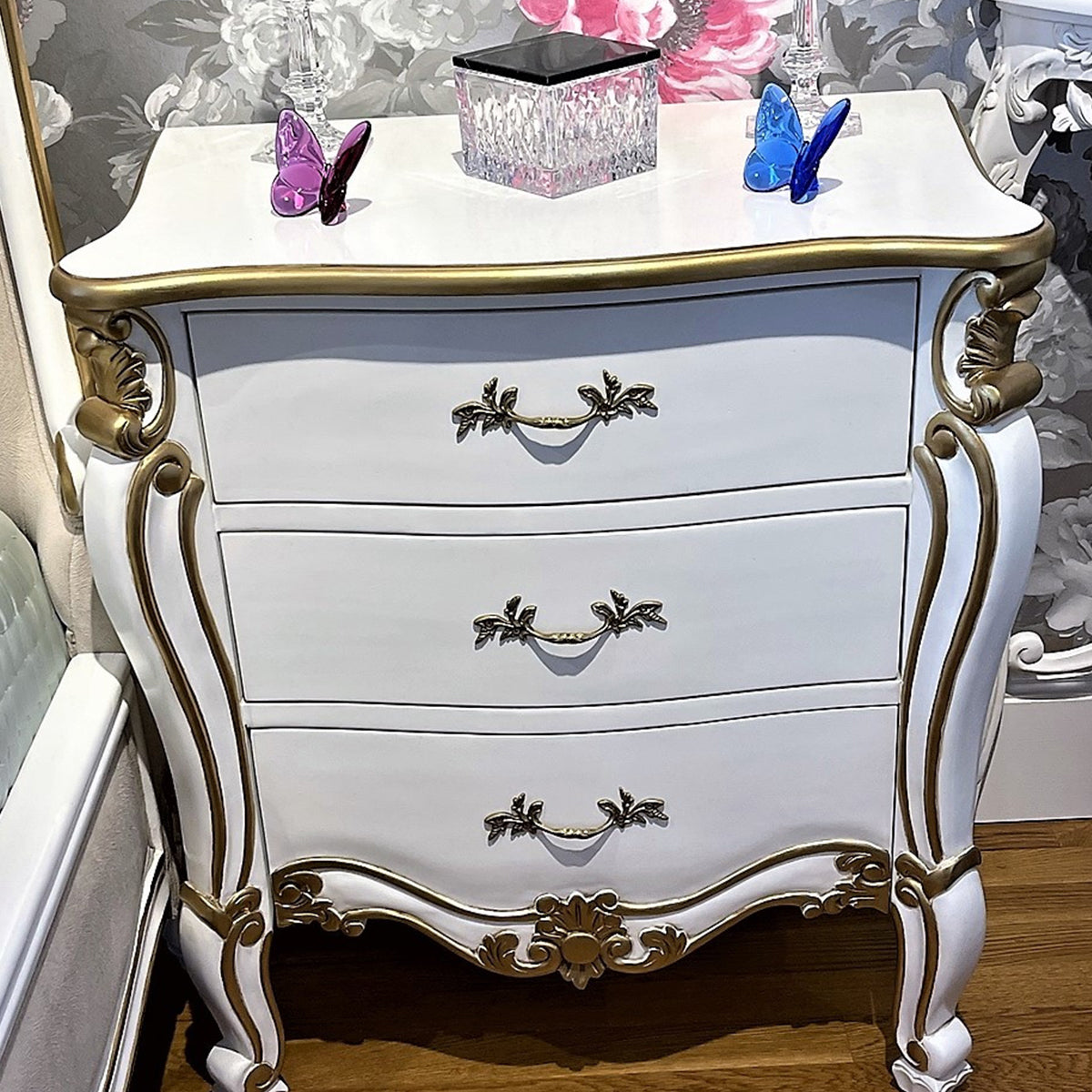 Alaskan King French Bedroom Set
