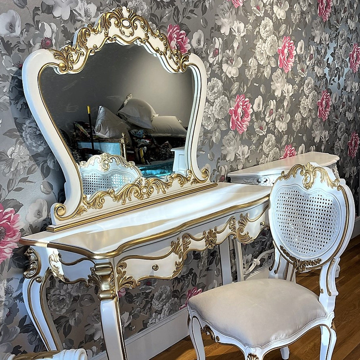 Alaskan King French Bedroom Set