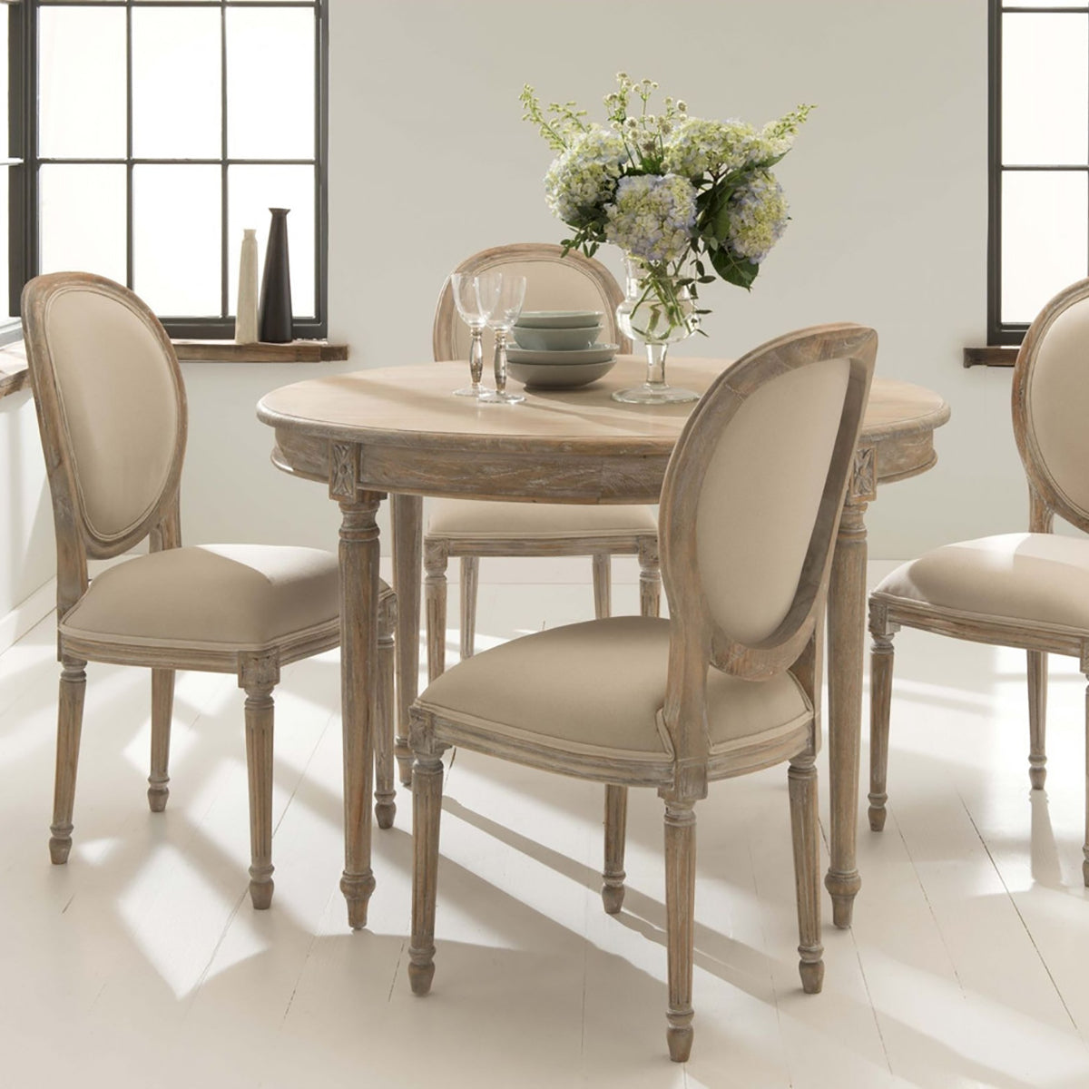 Round Dining Table And Chair Set