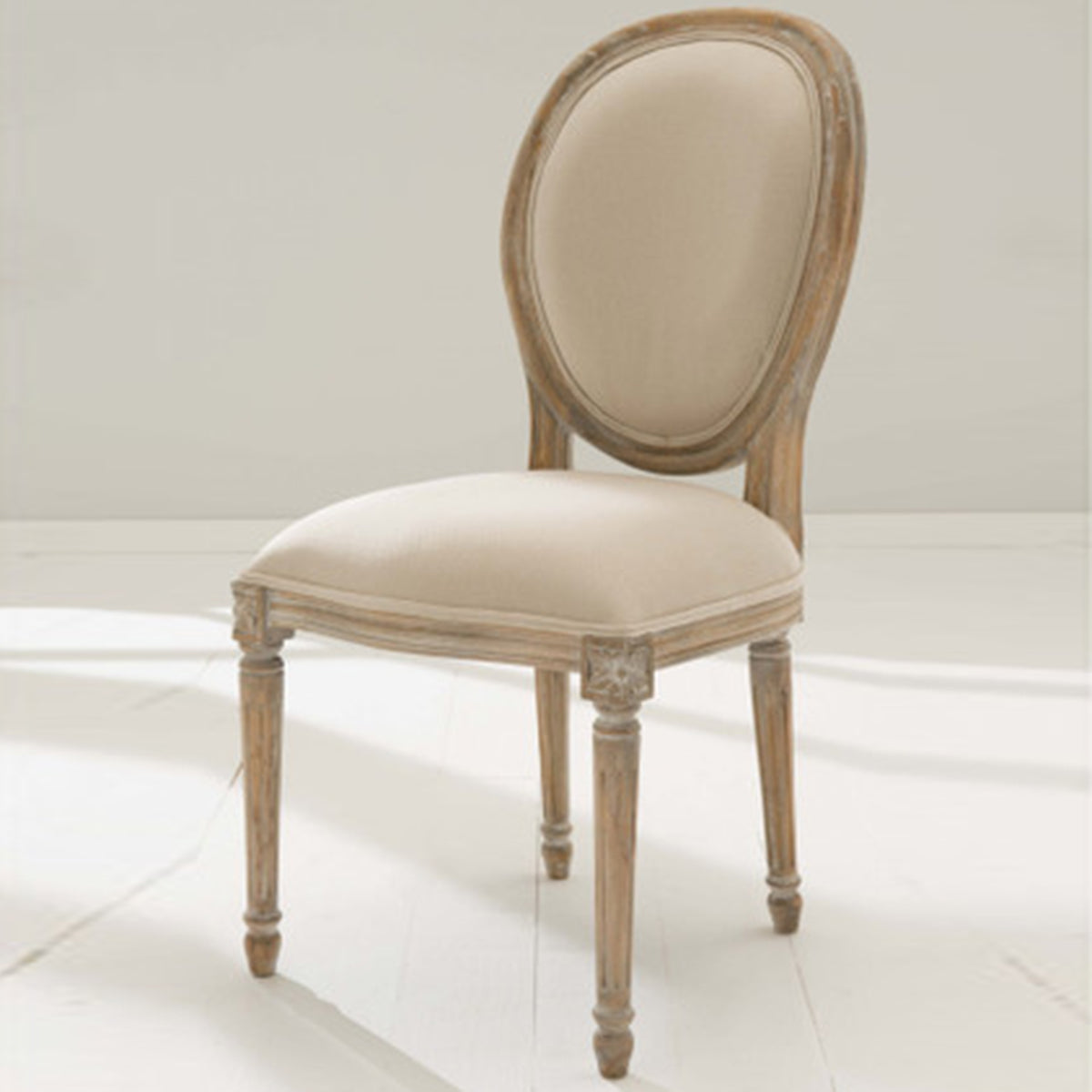 Round Dining Table And Chair Set