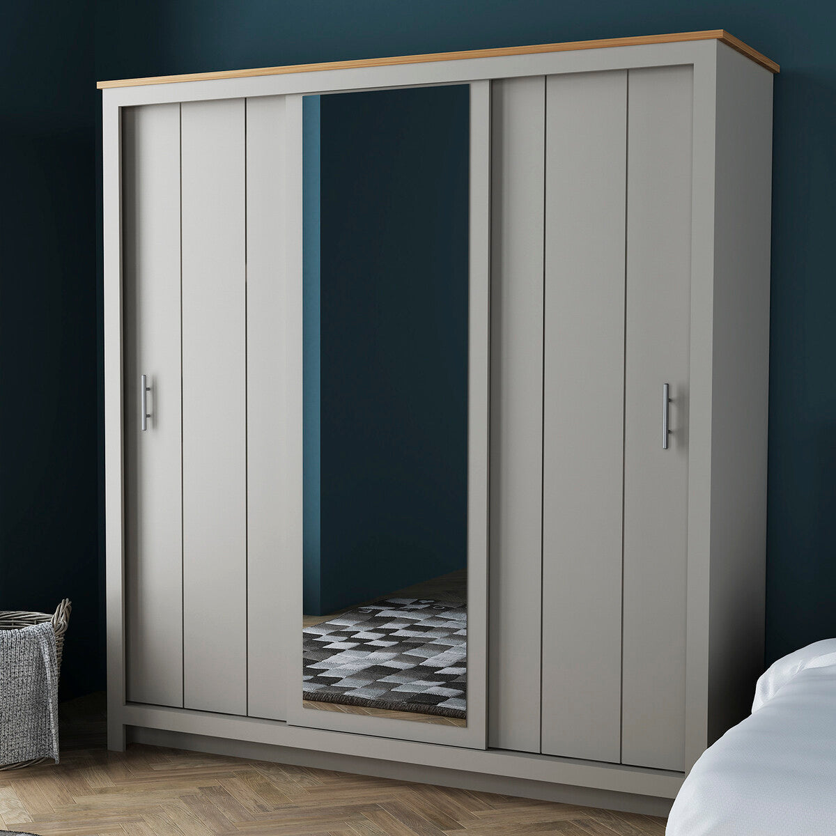 Sliding 3 Door metal handle Wardrobe with Mirror