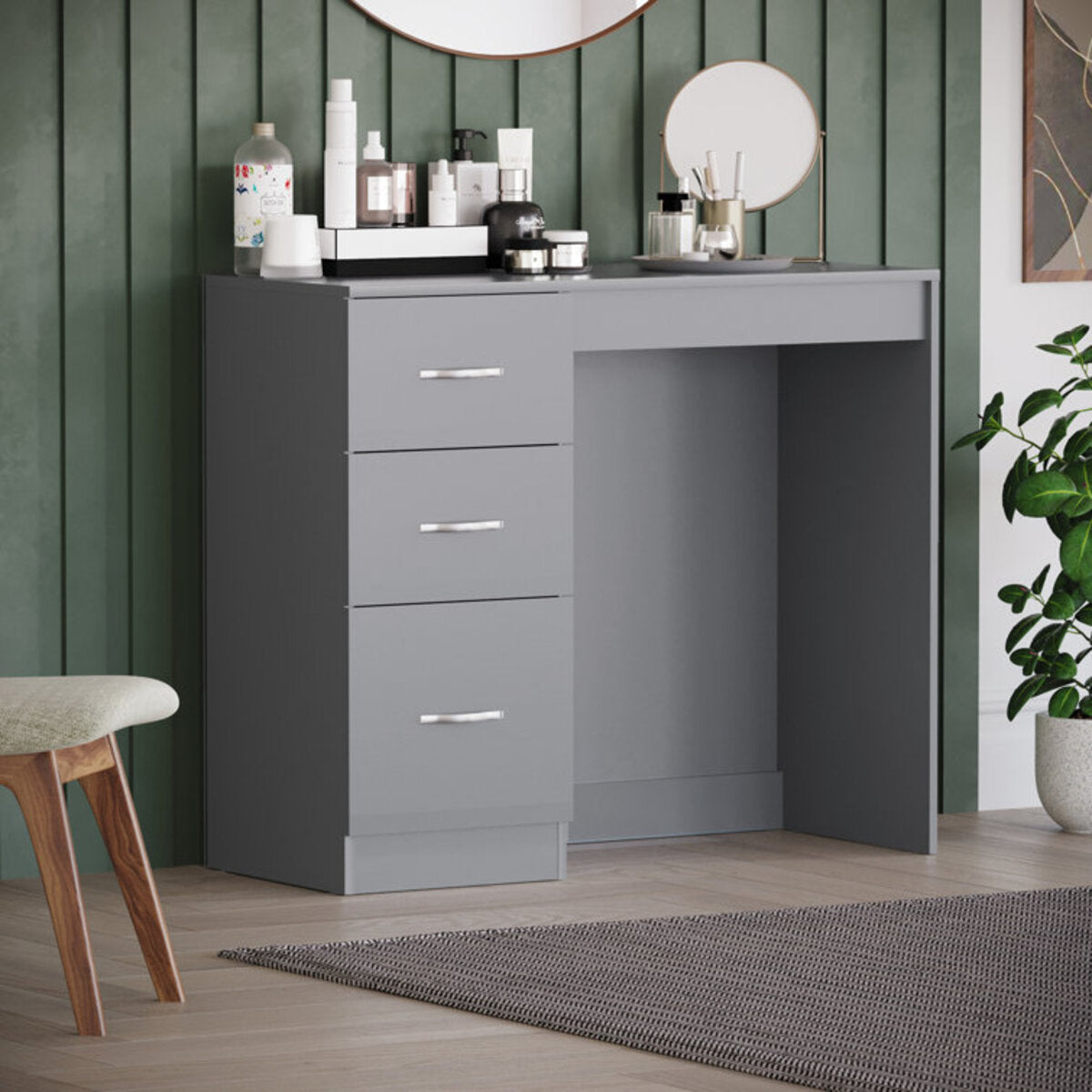 Wooden Dressing Table With 3 Drawers